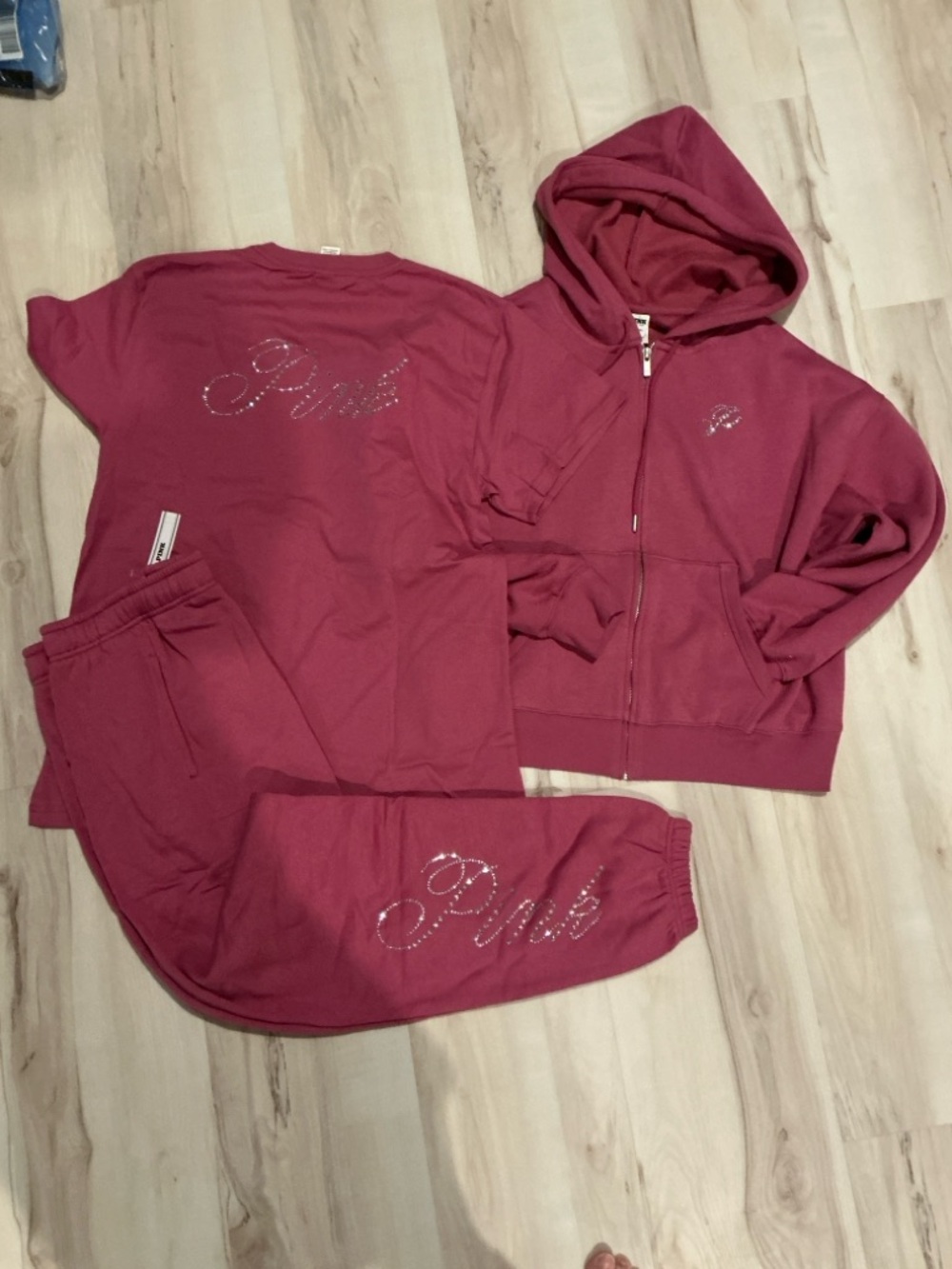 NEW VICTORIAS SECRET PINK BLING FULL ZIP HOODIE, JOGGERS & TEE SHIRT 3PC SET - Picture 4 of 6